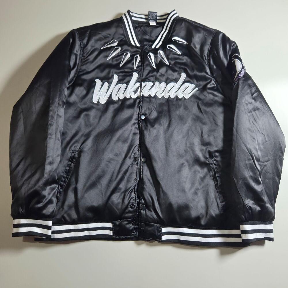 BoxLunch Jacket Mens 2XL Black Wakanda Black Panther Marvel Satin Varsity